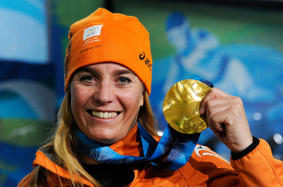 ザウエルブライ 女子パラレル大回転を制す 竹内は13位、バンクーバー冬季五輪