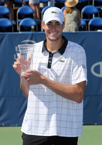 イズナー、ベルディハ破りウィンストンセーラム・オープン連覇