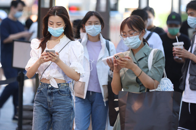 中国のネット利用者は10.3億人 1週間平均28.5時間使用