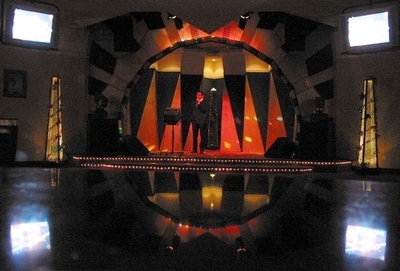 北朝鮮、カラオケバーとインターネットカフェを閉鎖へ