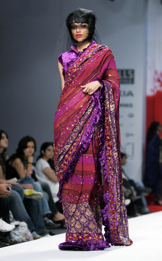 ＜07/08年秋冬インド・ファッション・ウィーク＞Rehane、新作を発表 - インド