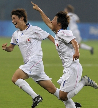 日本女子 ノルウェーに圧勝で決勝トーナメント進出