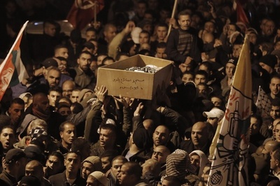 エルサレムのバスに運転手の遺体、「自殺」説にパレスチナ人反発