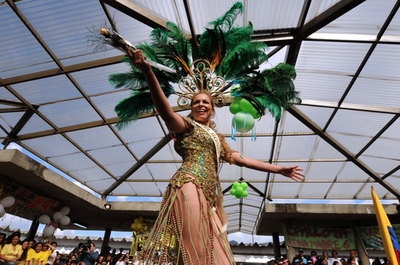 女子刑務所で「ミス・コンジニアリティ」コンテスト、コロンビア