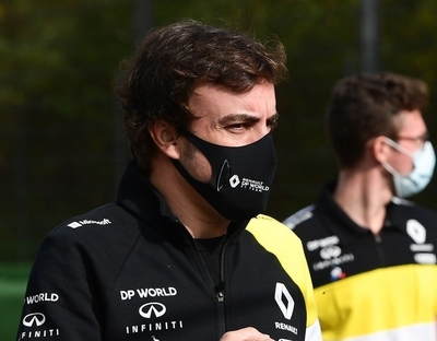 元F1王者アロンソが退院、前週の交通事故で顎を手術