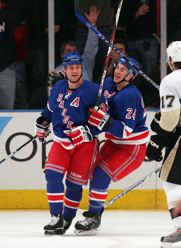 レンジャーズ ペンギンズに勝利