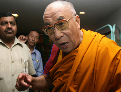 チベット暴動、ダライ・ラマが再び引退を示唆