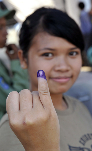 インドネシア大統領選、出口調査で現職ユドヨノ氏が大幅リード