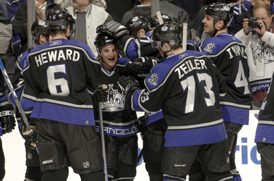 ＜06-07NHL＞キングス 延長の末ダックスを降して2連勝 - 米国