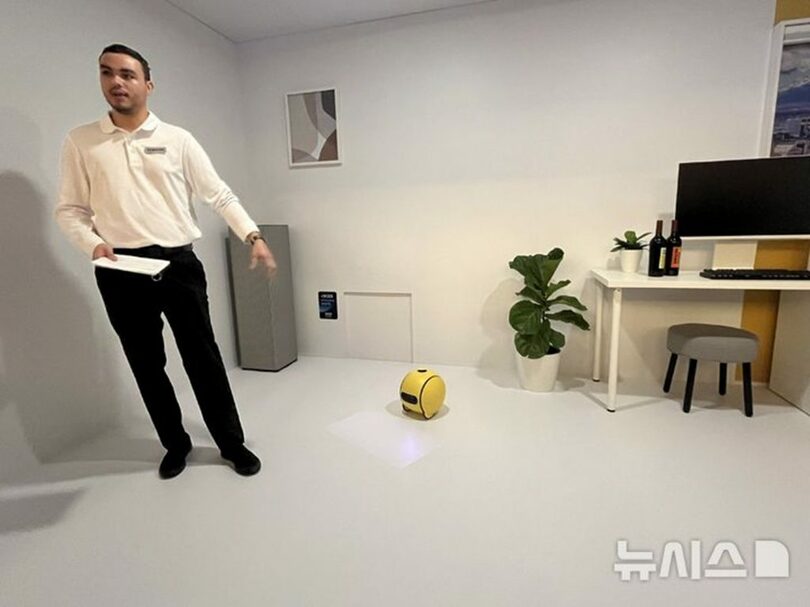 サムスン電子がCES2025を前に公開したAI執事ロボット(c)NEWSIS