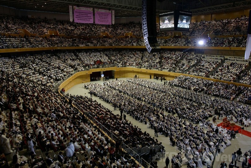 2500組が合同結婚式、韓国・統一教会