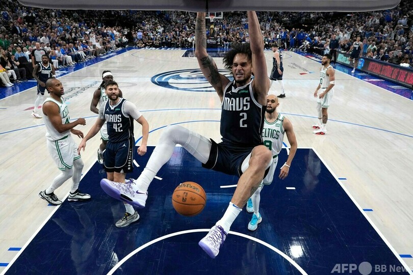 マーベリックス圧勝 土壇場で1勝返す NBAファイナル