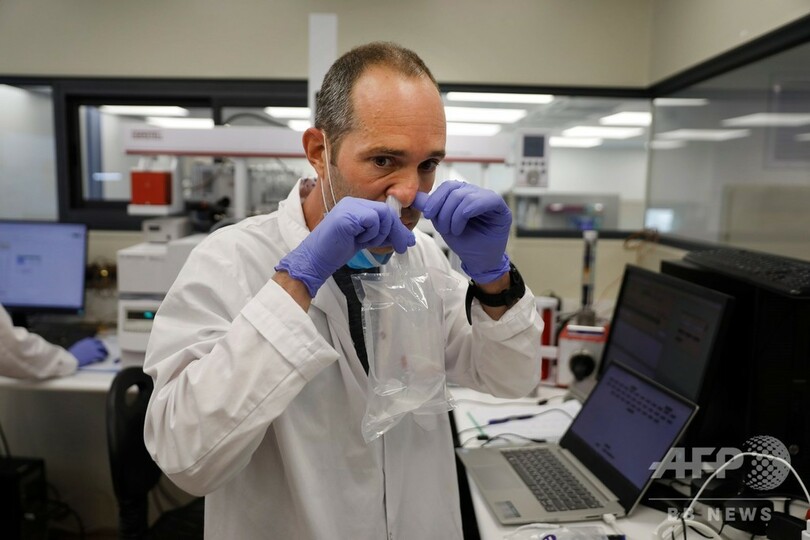 30秒でコロナ診断 イスラエル企業、呼気検査器を開発