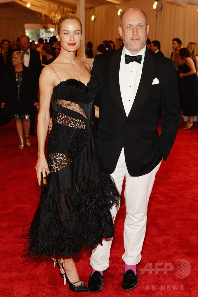 「オスカー・デ・ラ・レンタ」、後任はピーター・コッピング