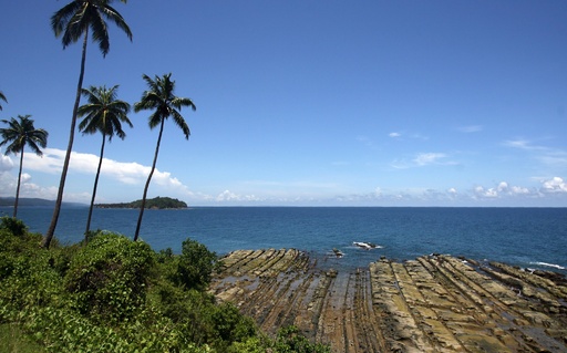 インドの孤立先住民、島に上陸した米国人観光客を弓矢で射殺 写真3枚