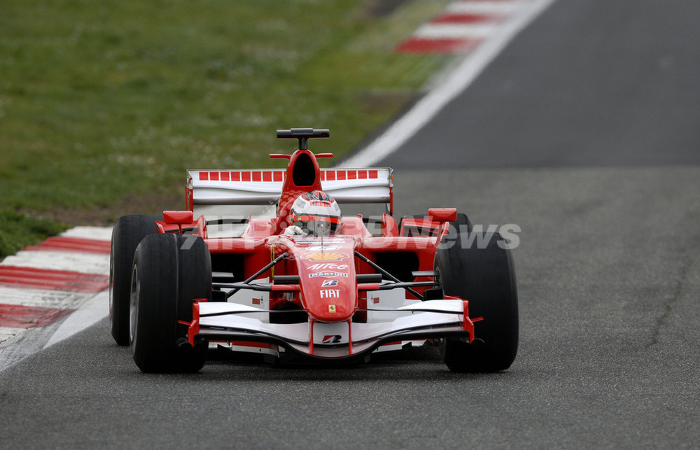 07 F1＞ライコネン フェラーリ移籍後初のテストに参加 - イタリア 写真