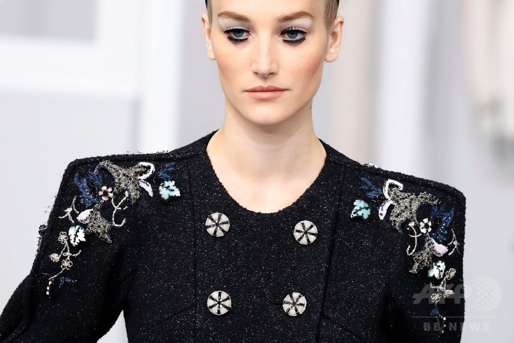 「シャネル」16/17年秋冬パリ・オートクチュール