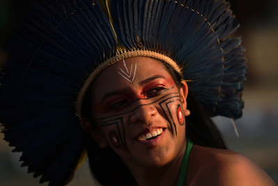 【今日の1枚】伝統衣装で守る先祖代々の土地、ブラジル