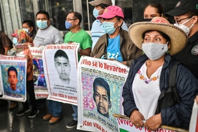 2014年の学生43人失踪事件で軍人に逮捕状、メキシコ