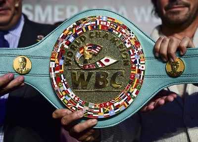 フォアマン氏、パッキャオがメイウェザーに勝利と予想