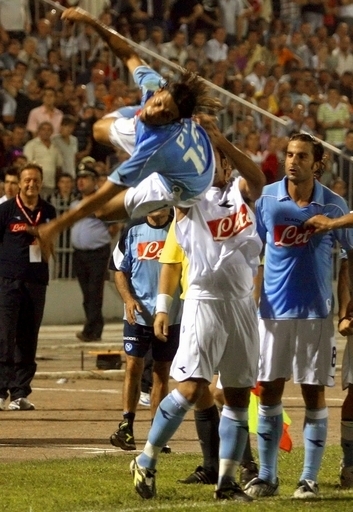 ナポリ ブラズニアにアウェーで先勝