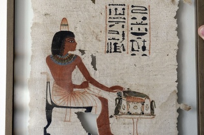 大珍品の古代エジプト埋葬布、5000万円超で落札