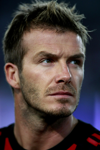 ミラン ベッカムの残留合意報道を否定