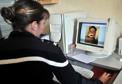 児童手当を不法に受け取っていた母親に禁固刑、SNSでウソ発覚