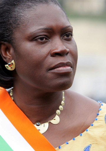 カナダ人記者失踪事件、仏裁判所がコートジボワール大統領夫人を召喚