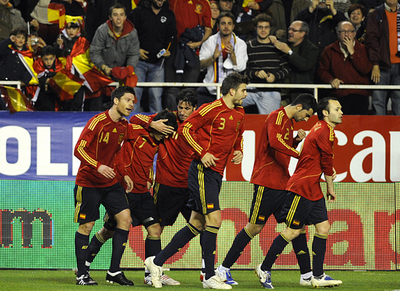 スペイン 親善試合でイングランドに快勝