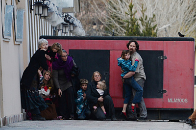 タリバンがアフガンの米ゲストハウスを襲撃、少女含む2人死亡 