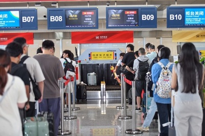 中国パスポート、90超の国・地域でビザ免除