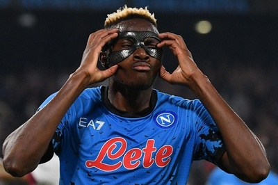 ナポリがオシムヘン弾で首位維持、ミランも勝利