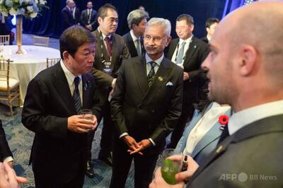 茂木外相、拘束された日本人記者の即時解放要求 5年ぶり日ロ外相会談