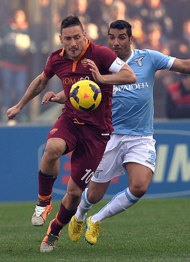 ローマダービーはスコアレスドローに終わる