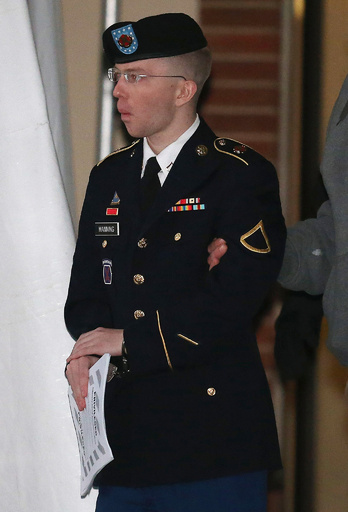 軍事機密漏えいの米兵士、「敵ほう助罪」の取り下げ認められず
