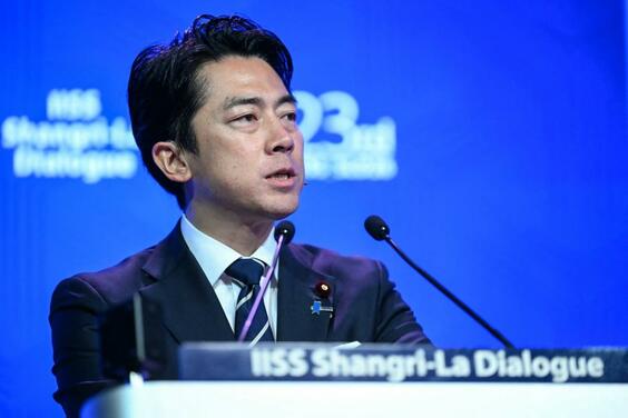 小泉氏「新型軍国主義」の主張に反論 中国念頭に シャングリラ会合