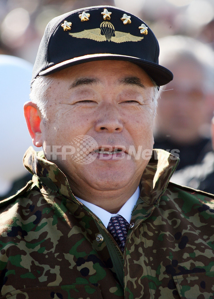 久間防衛相、長崎市長銃撃事件で失言 - 東京