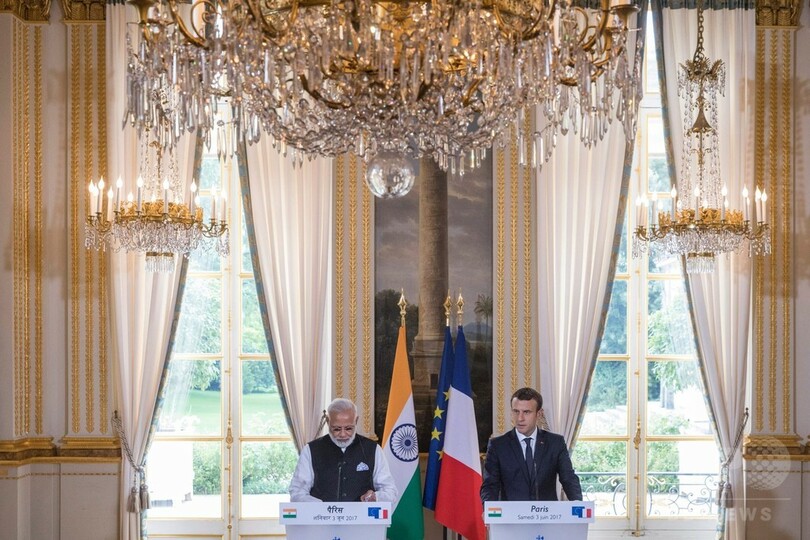 インド首相、「パリ協定のさらに上を目指す」  仏大統領と会談