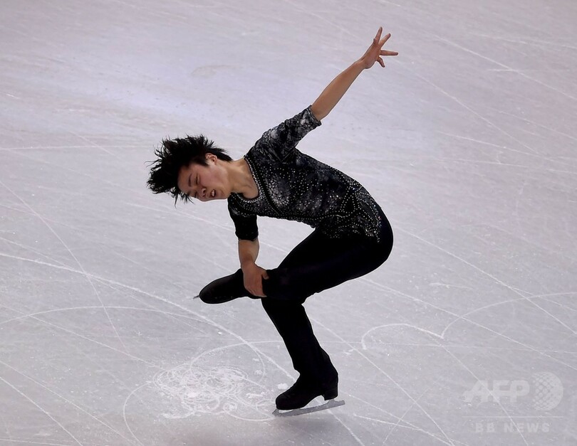 羽生、タイトル奪還に向け会心の演技で首位発進！世界フィギュア