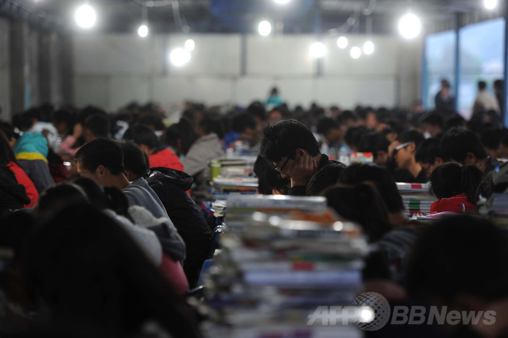宿題書き写した少女を父親が撲殺、中国 宿題書き写した少女を父親が撲殺、中国