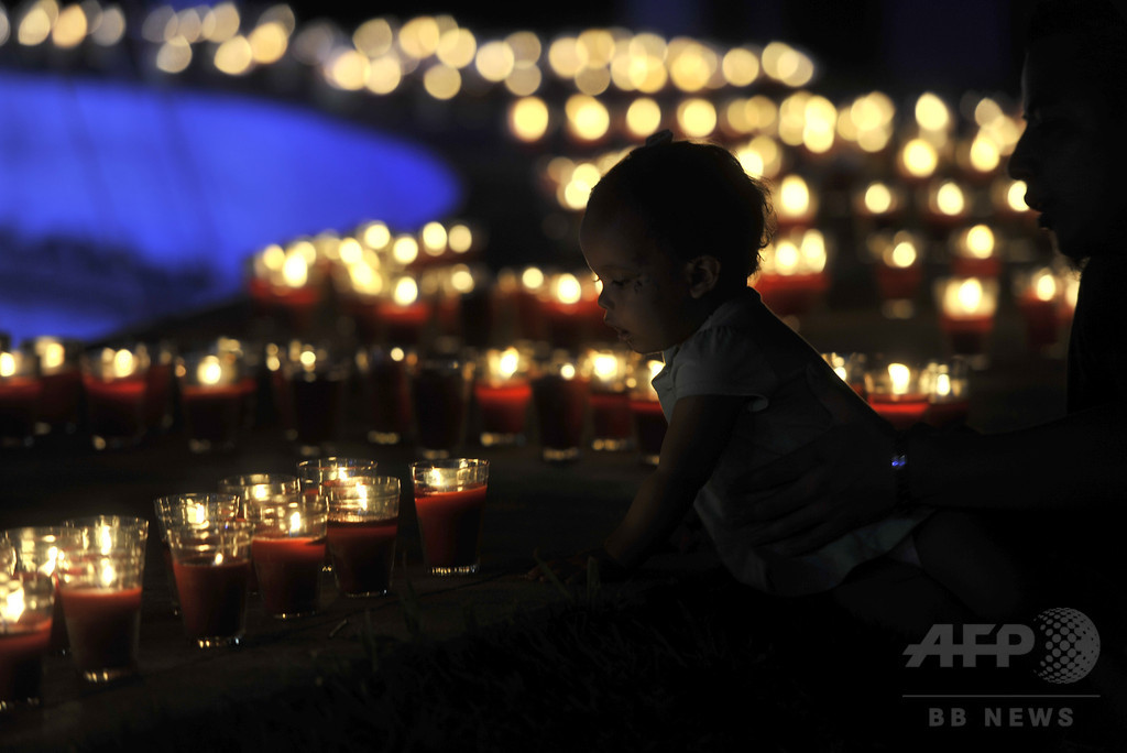 エイズによる青少年の死者数、15年で3倍に ユニセフ エイズによる青少年の死者数、15年で3倍に ユニセフ