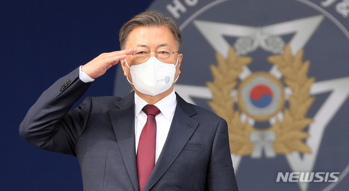 文在寅大統領「朝鮮半島の地政学はいつも厳しい状況」 KOREA WAVE 写真枚 国際ニュース：AFPBB News