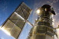 NASAのハッブル宇宙望遠鏡（2009年5月13日撮影、資料写真）。(c)NASA VIDEO / AFP