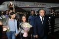 ロシア・モスクワのヌコボ国際空港で、西側諸国との囚人交換で解放されたロシア人を出迎えたウラジーミル・プーチン大統領。スプートニク提供（2024年8月1日撮影）。(c)Gavriil GRIGOROV / POOL / AFP