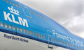 オランダ・アムステルダム（Amsterdam）近郊のスキポール（Schiphol）空港に駐機するバイオ混合燃料を用いたKLMオランダ航空（KLM Royal Dutch Airlines）のボーイング（Boeing）747型旅客機（2009年11月23日撮影）。(c)AFP/ANP/LEX VAN LIESHOUT