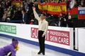 フィギュアスケート欧州選手権、男子シングル・フリースケーティング（FS）。演技後、歓声に応えるハビエル・フェルナンデス（2019年1月26日撮影）。(c)Kirill KUDRYAVTSEV / AFP