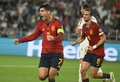 サッカー欧州選手権予選、グループA、ジョージア対スペイン。得点を喜ぶスペインのアルバロ・モラタ（左、2023年9月8日撮影）。(c)Vano SHLAMOV / AFP