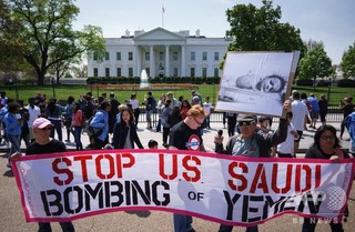 米上院、イエメン内戦介入のサウジ支援停止案を可決 米上院、イエメン内戦介入のサウジ支援停止案を可決