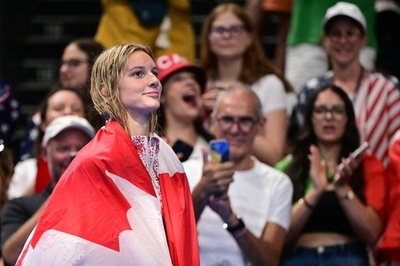 17歳マッキントッシュ、400ｍ女子個人メドレー優勝 パリ五輪